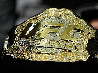 UFC introduce a new women'...